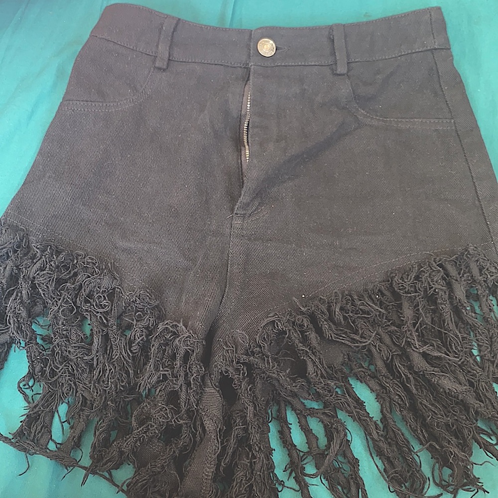 Black Fringe shorts in xs